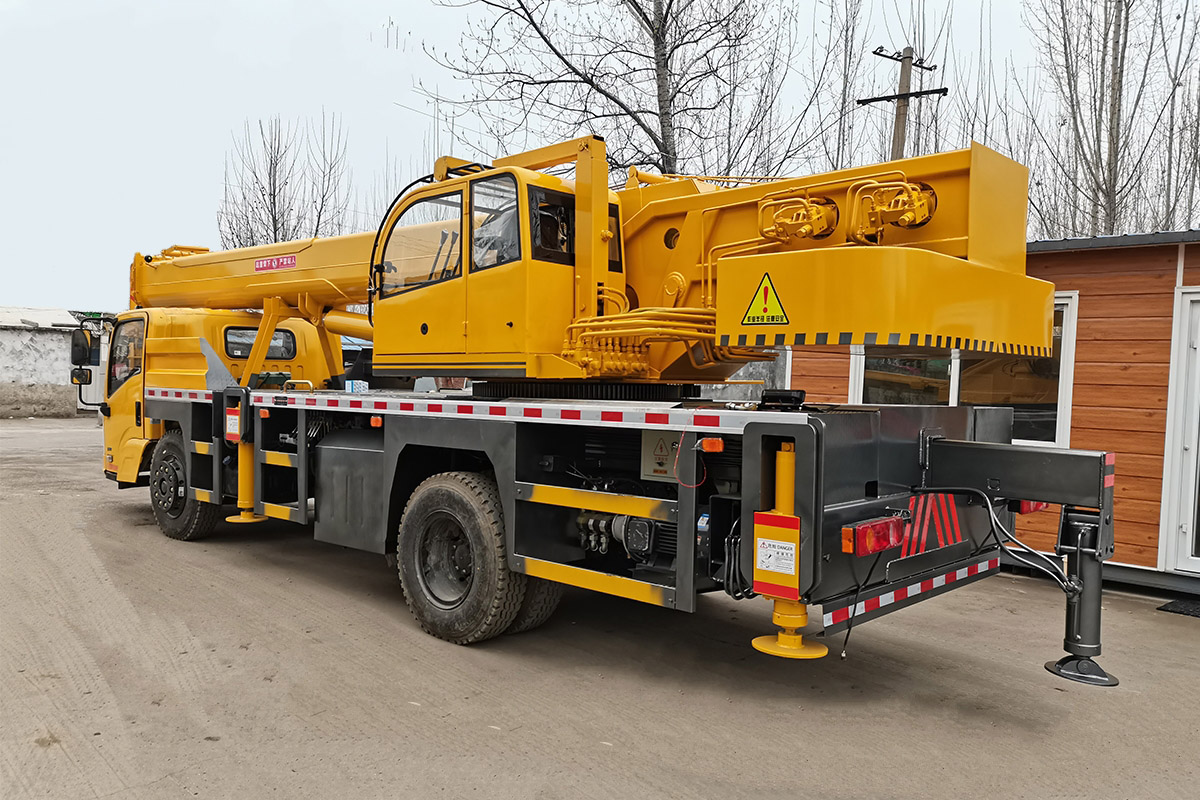 QY16T徐工東風(fēng)吊車