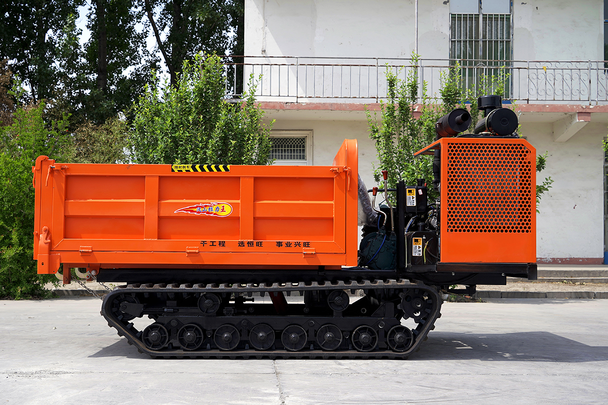 HW5000L履帶運(yùn)輸車(chē)
