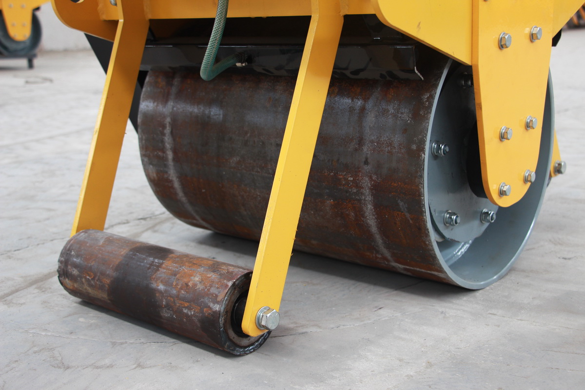 HW-450手扶式壓路機(jī)