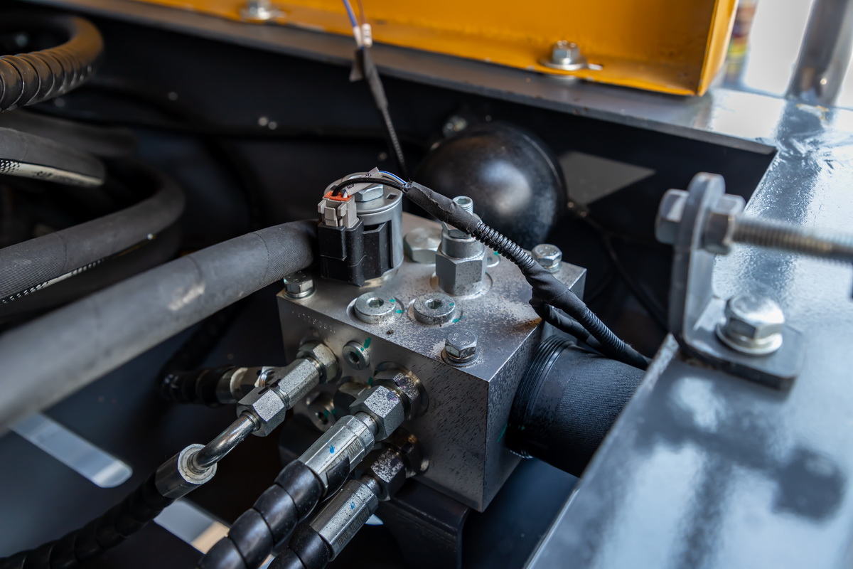 HWL-80輪式挖掘機(jī)